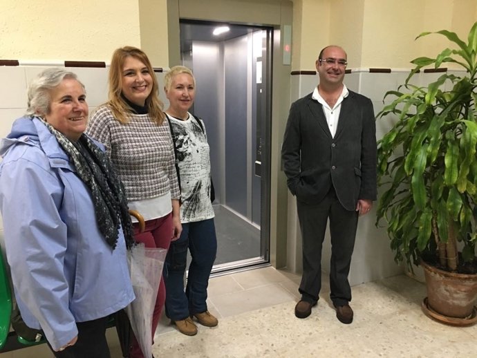 Instalación de un nuevo ascensor en el centro de salud Ronda del SUR