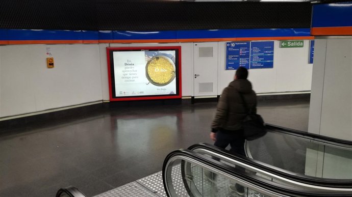 Uno de los anuncios en el Metrode Madrid