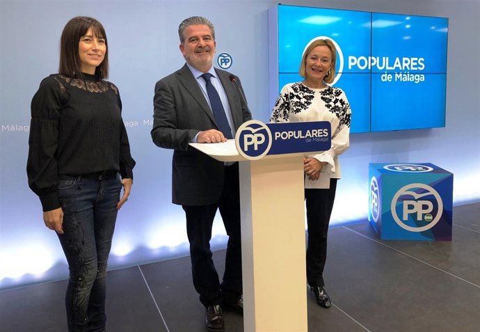  Marivi Romero, Joaquín Pérez Y Ruth Sarabia 