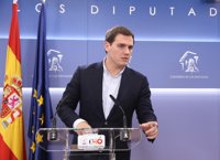 Rivera recalca que Sànchez no puede ser president y pide al Gobierno impugnar la legitimación de Puigemont