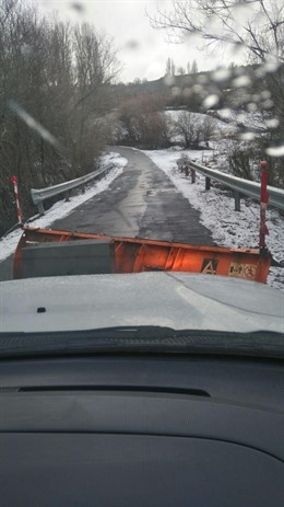 Una máquina en una carretera de Ávila