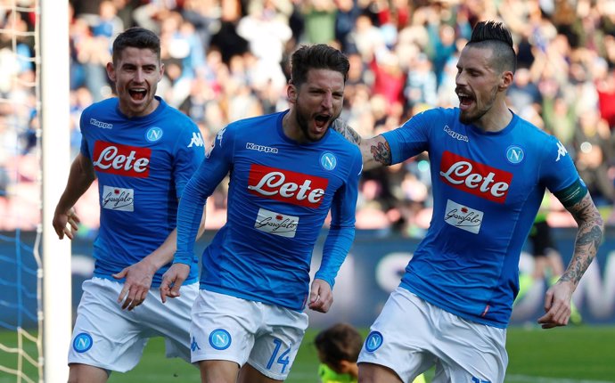 El Nápoles aguanta la presión y el Inter sigue cayendo en picado 