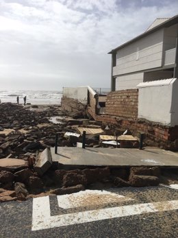 Destrozos en La Antilla (Huelva) por el temporal.