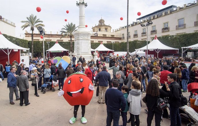 Celebración del Día del Tomate en Almería capital