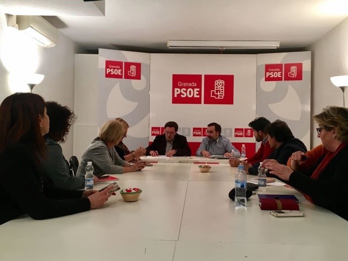Reunión informativa con vecinos sobre el proyecto del IBI