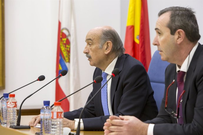 El consejero José María Mazón presenta la modificación decreto de rehabilitación