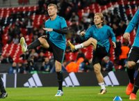 Kroos y Modric se entrenan con el grupo y apuntan a París