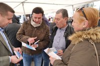 El PP recoge firmas para pedir mejoras "urgentes" en el Hospital de La Inmaculada en Huércal-Overa (Almería)
