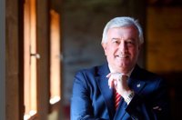 Juan Viaño confirma que optará a la reelección como rector de la USC