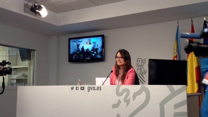 Oltra en la rueda de prensa tras el pleno