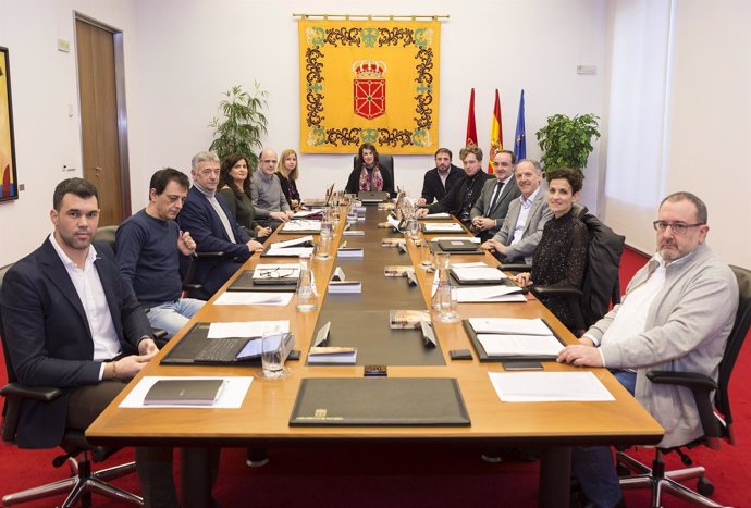 Mesa y Junta de Portavoces del Parlamento de Navarra.