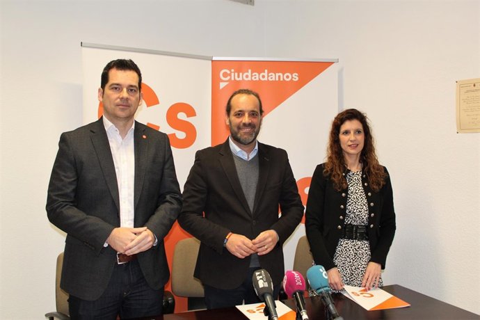 Juan Cassá, Alejandro CArballo y Beatriz González 