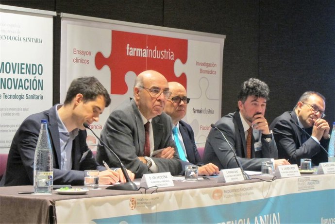 I.Arocena, F.Sanz, J.Urzay y J.Samitier