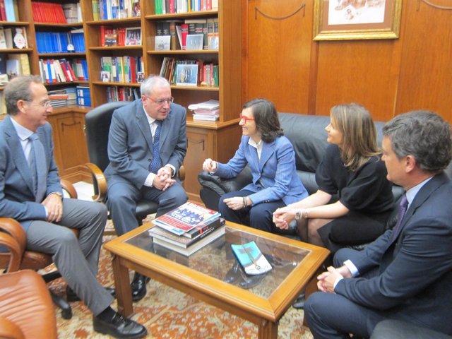 Encuentro con el presidente de la Audiencia de Jaén                    