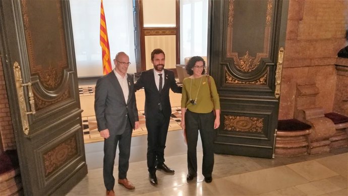 Pte.Del Parlament Roger Torrent amb Raül Romeva i Marta Rovira (ERC)