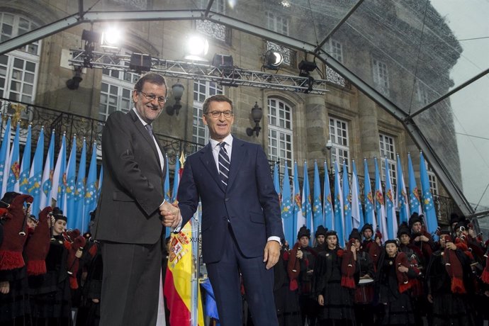 Rajoy y Feijóo en el acto de celebración tras la toma de posesión 