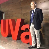 Largo Cabrerizo opta al Rectorado de la UVA con el fin de dejar el "inmovilismo" e impulsar la universidad del "futuro"