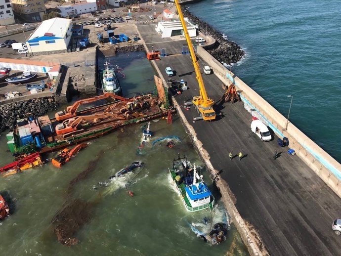 Fwd: Nota De Prensa: Las Barreras De Contención Colocadas Permiten Confinar Todo