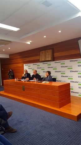 El Obispo José Ignacio Munilla en Deusto