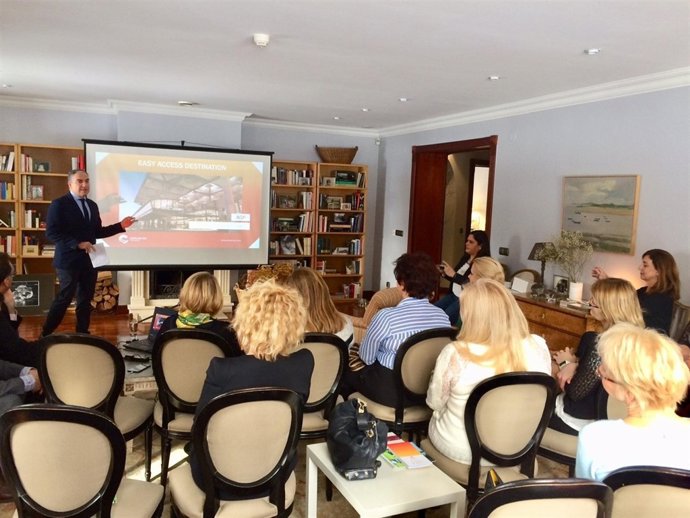 Elías Bendodo promociona el destino Costa del Sol en Finlandia y Estonia 2018