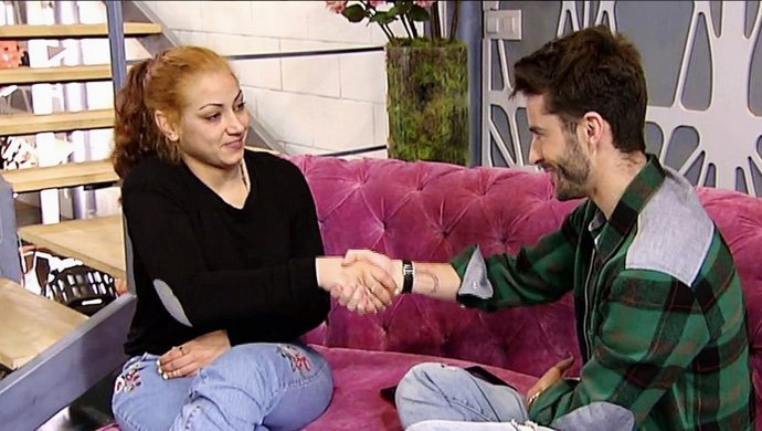 DAKOTA Y PELAYO EN CÁMBIAME