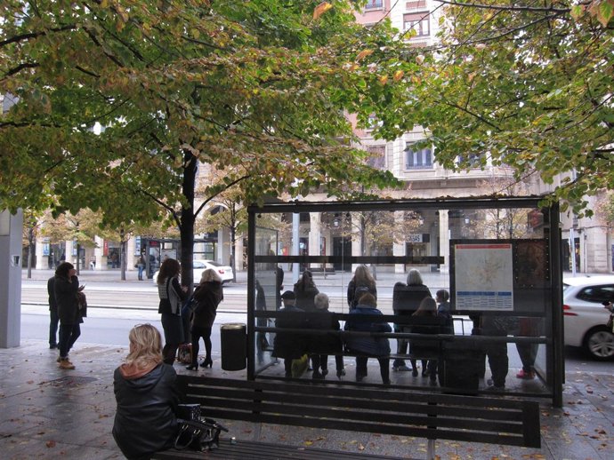 Parada de autobús, bus