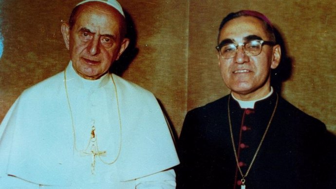 Pablo VI y Óscar Romero