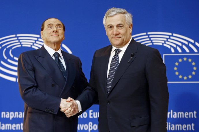 El ex primer ministro italiano Silvio Berlusconi y Antonio Tajani