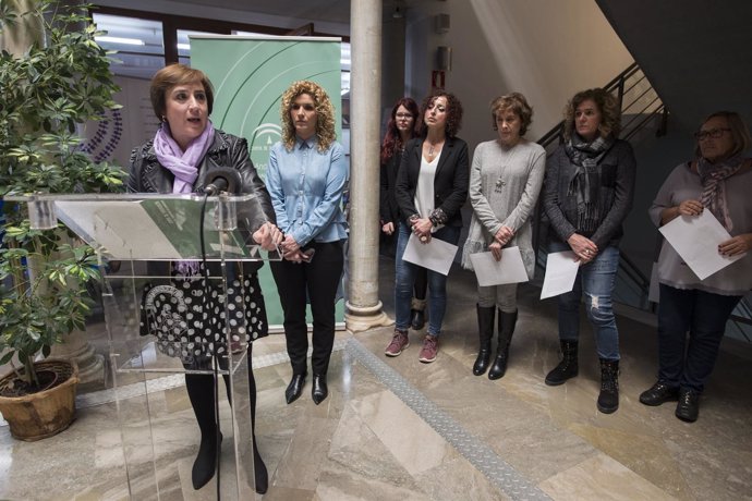 La delegada del Gobierno andaluz, Sandra García, presenta actos del 8M