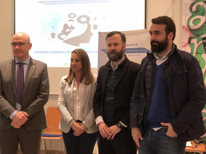 Ruiz y Castejón (centro) en la inauguración de las jornadas