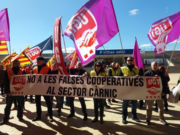 Protesta sindical en Lleida ante el Congreso Aecoc de Productos Cárnicos