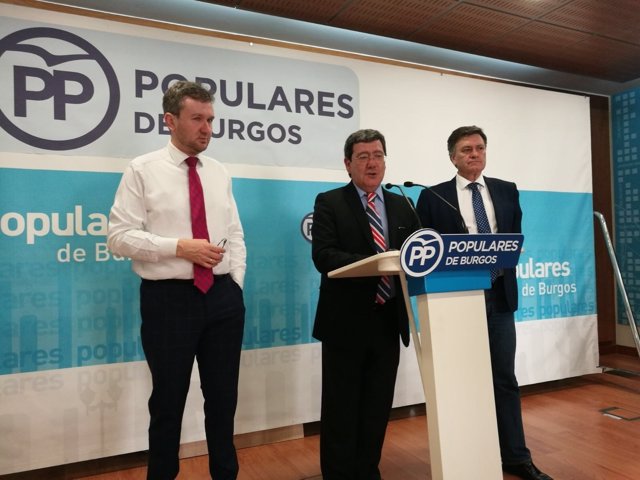 Burgos.- Lacalle (i), César Rico y Francisco Vázquez