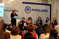Cospedal pide que no se politice el 8M porque el Día de la Mujer es para reivindicar la igualdad