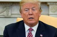 Trump planea ofrecer una exención de aranceles temporal a Canadá y México