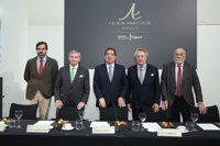 Vega de Seoane rechaza discriminar por sexo y defiende a mujeres que "libremente ponderan más la parte familiar"