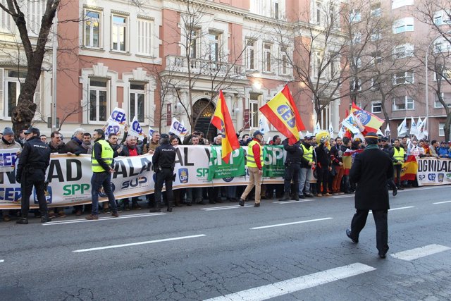 El número de manifestaciones rompe la tendencia y sube un ...