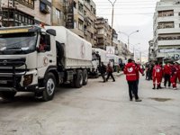 Un convoy con trece camiones cargados con ayuda humanitaria entra en Ghuta Oriental (Siria)