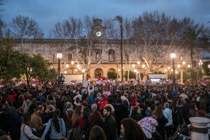 Manifestación por el Día de la Mujer en Sevilla