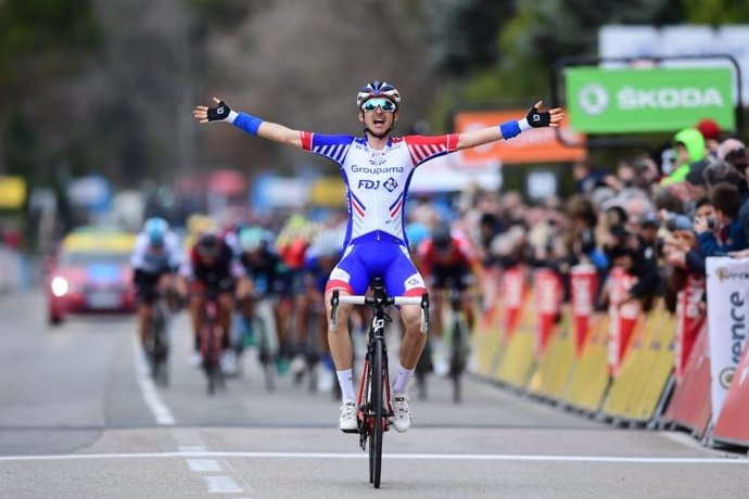 Rudy Molard gana la sexta etapa de la París-Niza