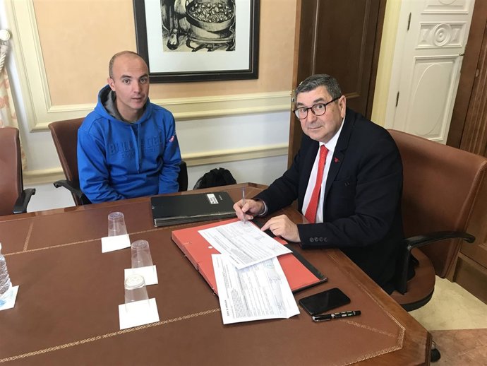 Convenio Ayuntamiento Vélez-Málaga y Medac