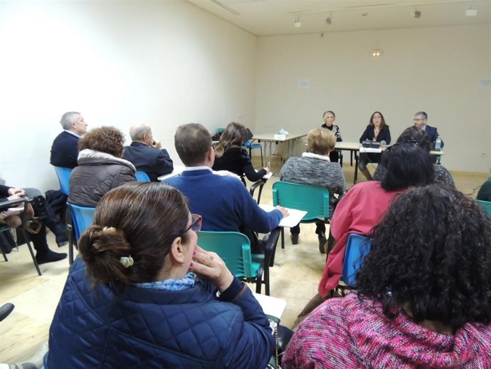 Endesa y el Ayuntamiento de Huelva se coordinan para informar sobre bono social.