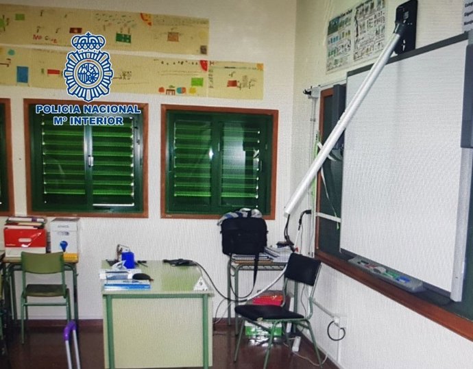 Nota De Prensa:"La Policía Nacional Esclarece El Robo De Material Informático Co