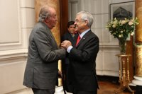 Piñera se entrevista con el Rey Juan Carlos antes de asumir de nuevo la Presidencia de Chile
