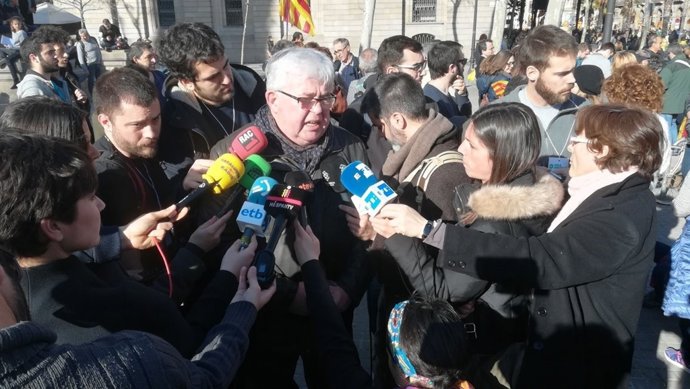 Agustí Alcoberro abans de la manifestació de l'ANC 'República, ara'