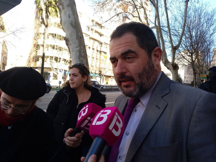 Josep De Luis, Abogado