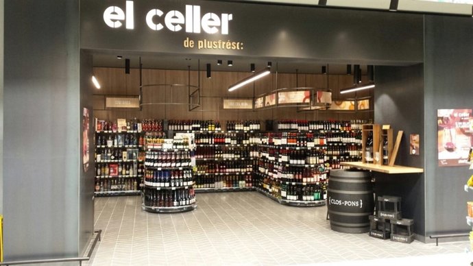 Celler d'un supermercat Plusfresc