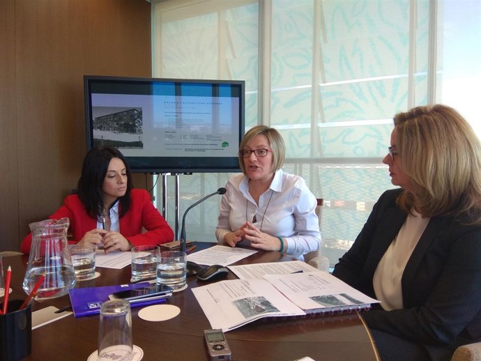 Salvador en rueda de prensa