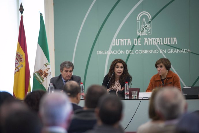 La titular de Hacienda y Administración Pública, María Jesús Montero, en Granada