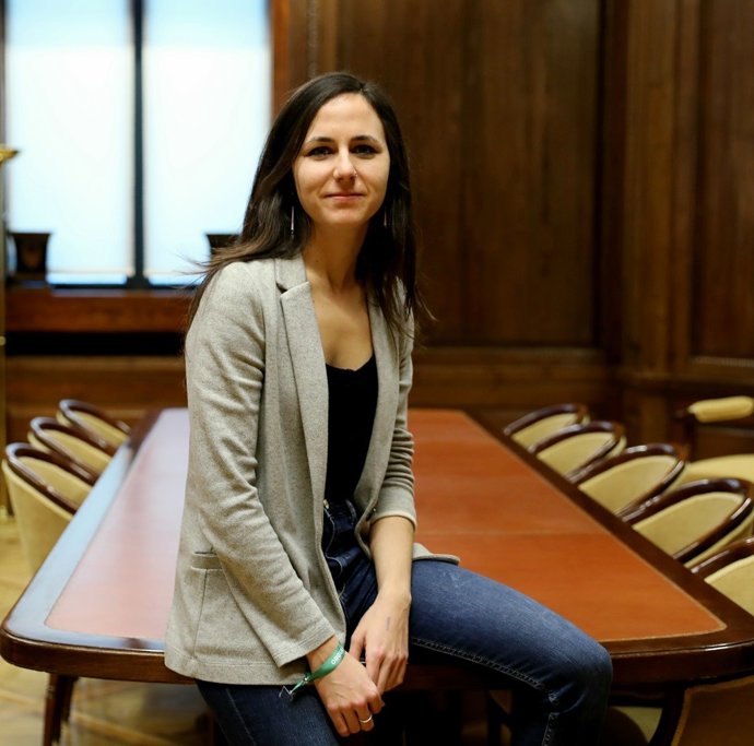 Entrevista d'Europa  Press a la portaveu d'Units Podem Ione Belarra
