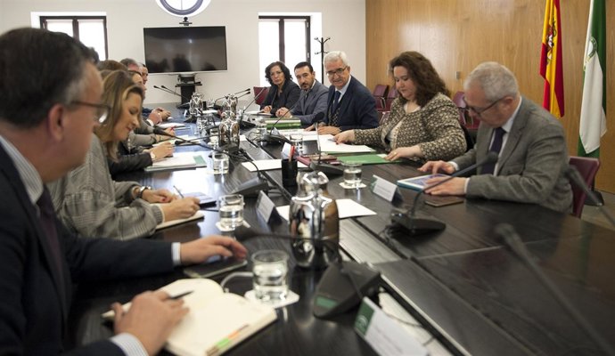 Manuel Jiménez Barrios, durante la reunión 